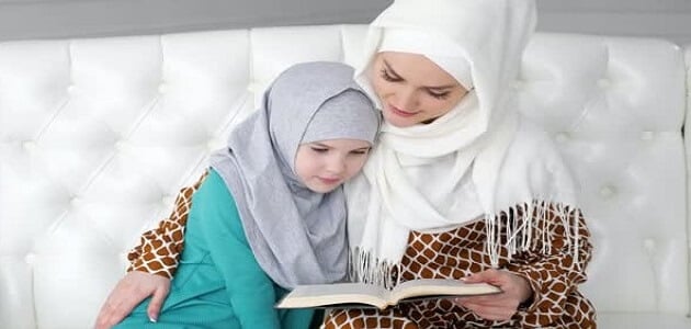 حوار بين الأم وابنتها عن الحجاب