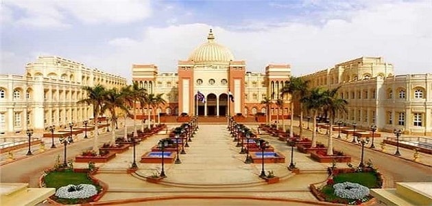 مصاريف الجامعة البريطانية في مصر ومتطلبات التقديم