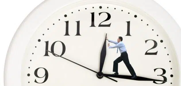 أهمية تنظيم الوقت في حياة الإنسان